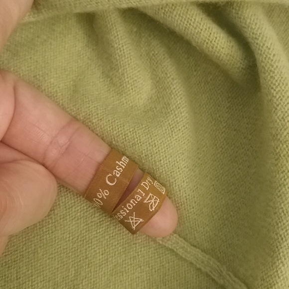 "Sojrn" 100% Cashmere sweater - Picture 13 of 13